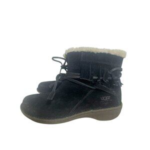 UGG Size 9 Boots 5749 Gaviota Fringe Sherling